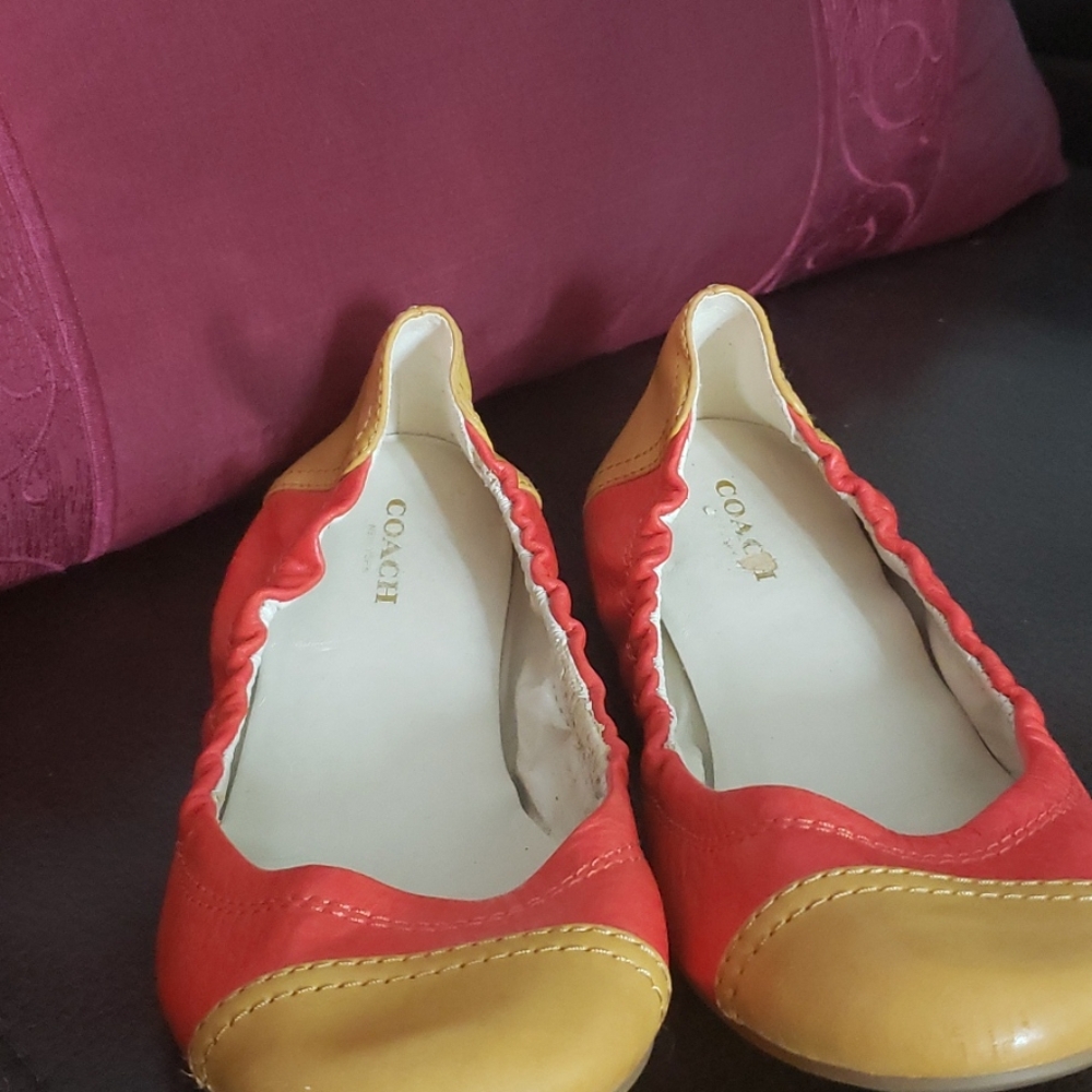 Coach leather women's ballerina style flat shoe - Picture 4 of 4